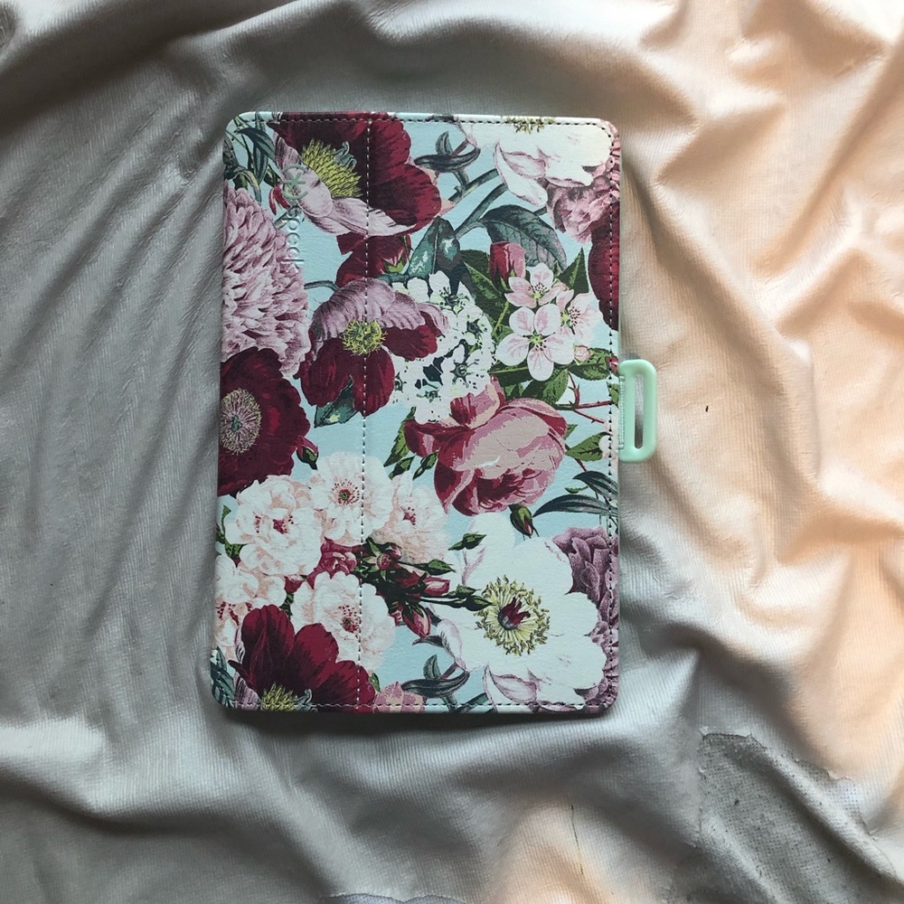 Speck floral case for iPad mini 1, 2, 3.